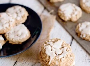 Iced Oatmeal Cookies