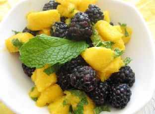 Mango Blackberry Side Salad