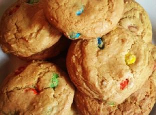 Easy Chewy M&M Cookies