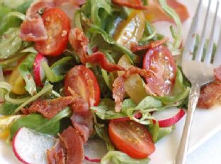 Lamb’s Lettuce & Crispy Bacon Salad