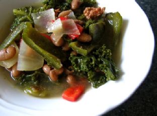 Pinto Beans, Roast Peppers & Kale Soup