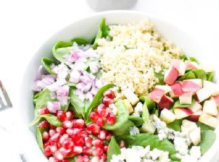 QUINOA, POMEGRANATE AND SPINACH SALAD