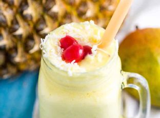 Delicious Mango Pineapple Smoothie