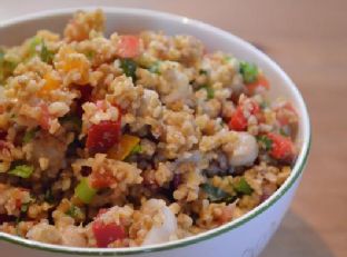 Bulgur Wheat Salad with Chickpeas, Bell Peppers & Tomatoes