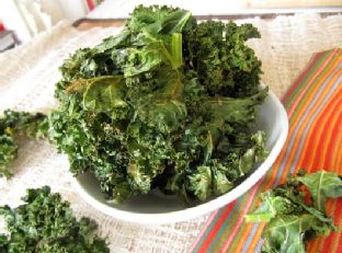 Kale Chips with Parmesan Cheese and Garlic