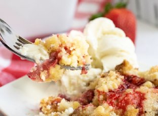 Strawberry Cobbler