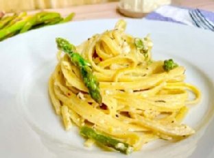 Pasta With Feta Cheese And Asparagus