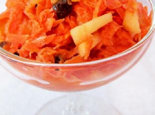 Carrot Raisin Pineapple Salad