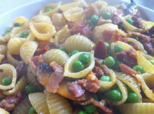 Chorizo, Bacon, Mushroom and Pea Pasta