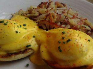 Classic Eggs Benedict