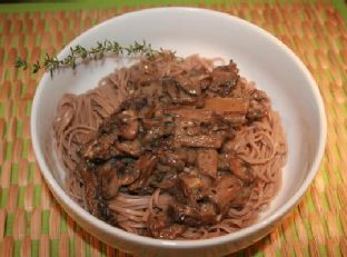 Creamy Mushrooms Over Soba Noodles (Vegan)