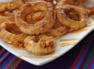 Dessert Apple Rings With Cinnamon Cream Syrup