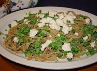 Fettuccine With Smashed Peas