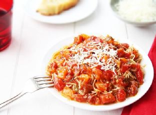 Heirloom Tomato Basil and Olive Oil Wine Sauce over Pasta