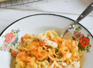 Homestlye Chicken Noodle Casserole