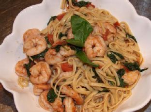 Linguine with Prawns, Fresh Tomatoes and Spinach