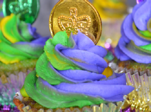 Mardi Gras Cupcakes