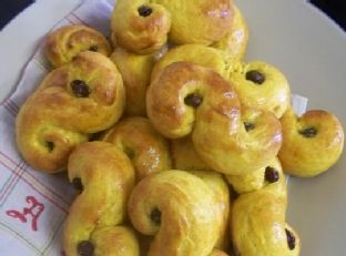 Saffron Buns – Swedish Lussebullar