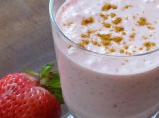 Strawberry and Banana Lassi