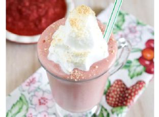 Strawberry Rhubarb Pie Vegan Shake