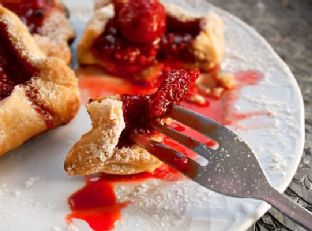 Strawberry Sauce Tartlets