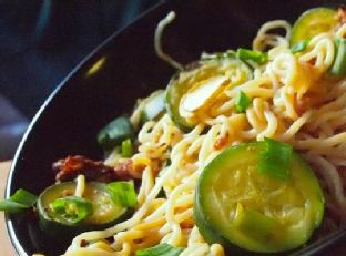 Szechuan-Style Shirataki Noodles