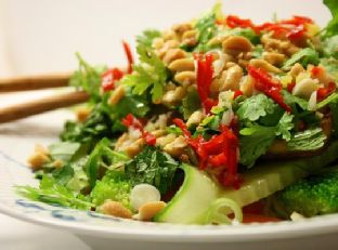 Vietnamese Noodle Salad With Tofu