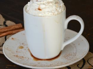 Cinnamon Vanilla Hot Chocolate