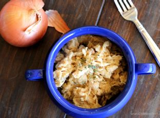 Slow Cooker Chicken and Dumplings