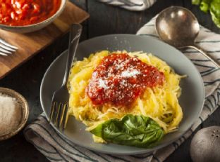 Spaghetti Squash & Tomato Basil Meat Sauce