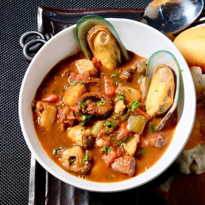 Portuguese fish stew (Caldeirada de peixe)