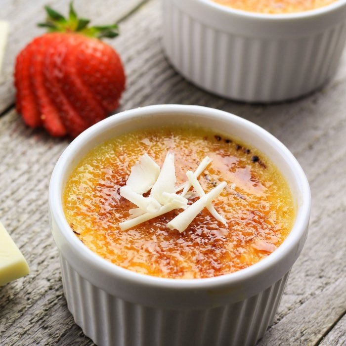 White chocolate creme brulee