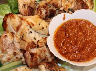 Grilled Chicken with Sateay Sauce